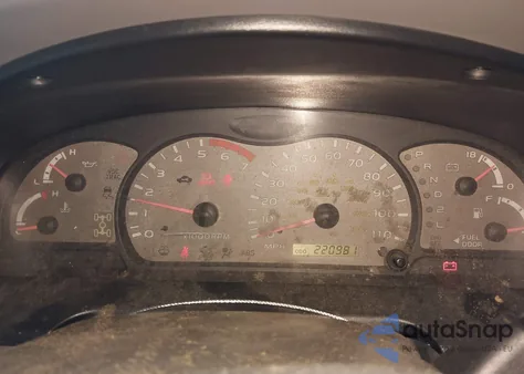 2002 Toyota Sequoia Limited V8 z USA, uszkodzony, nr VIN 5TDBT48A32S102820